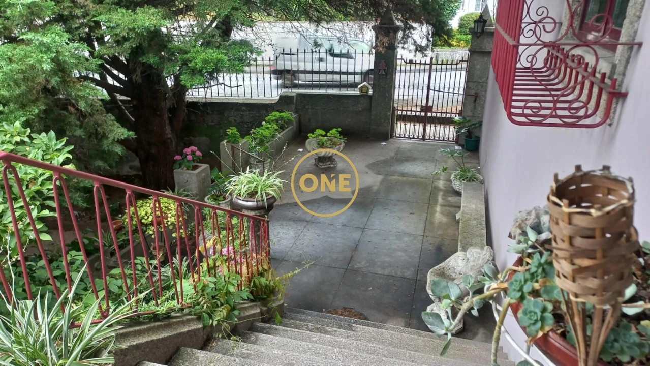 Moradia T5 para Venda em Bairro Foto 4