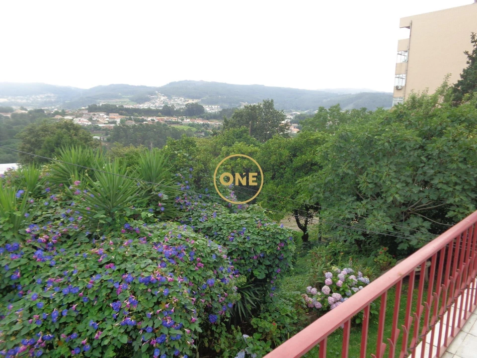 Moradia T5 para Venda em Bairro Foto 55