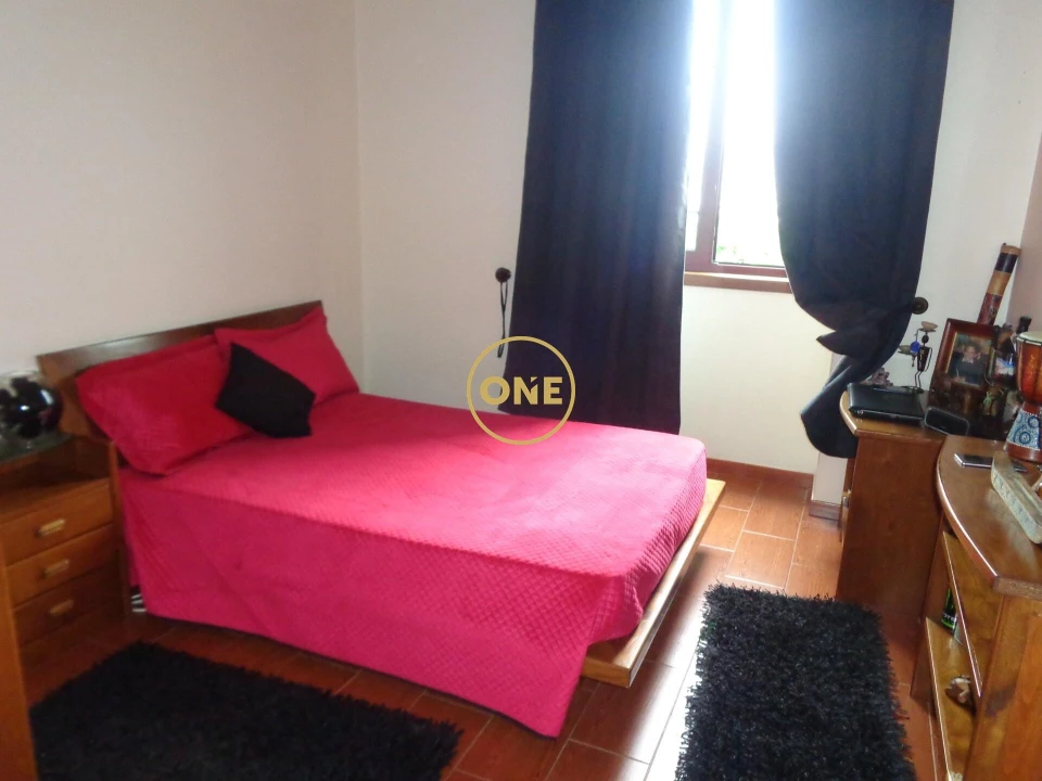 Moradia T5 para Venda em Bairro Foto 75