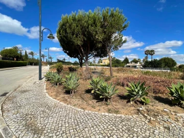 Terreno para Venda em Lagos (São Sebastião e Santa Maria)