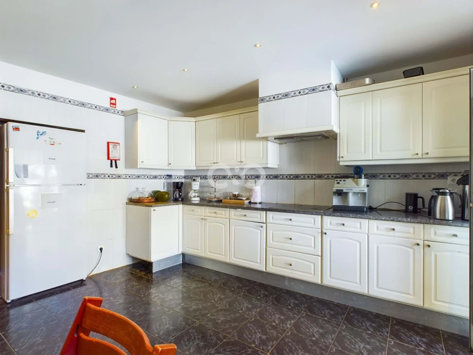 Moradia T5 para Venda em Lagos (São Sebastião e Santa Maria) Foto 38