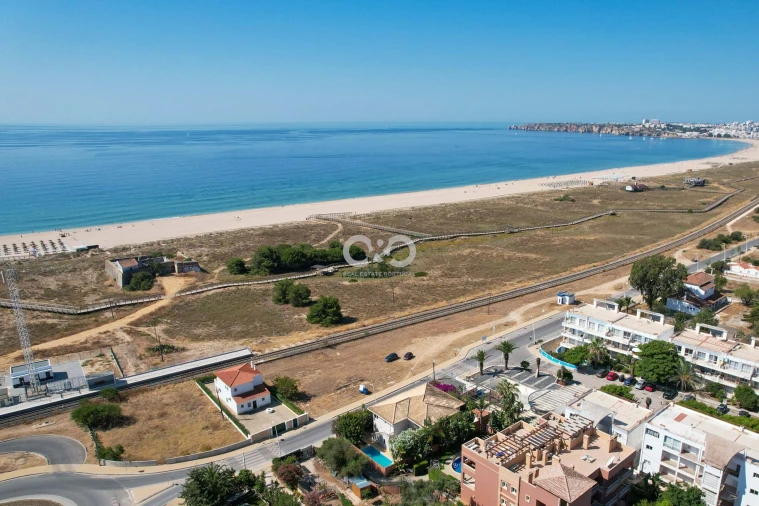 Moradia T5 para Venda em Lagos (São Sebastião e Santa Maria) Foto 32