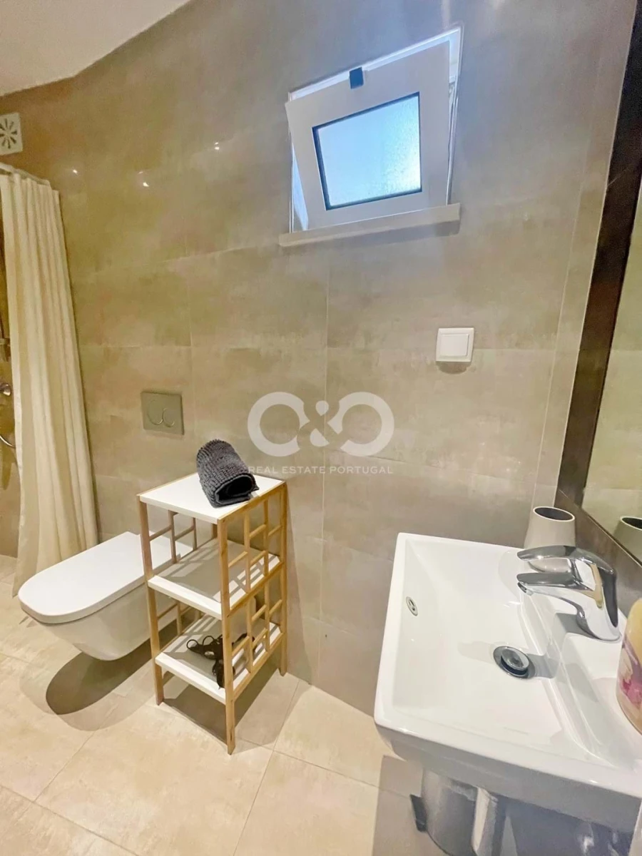 Moradia T5 para Venda em Lagos (São Sebastião e Santa Maria) Foto 9