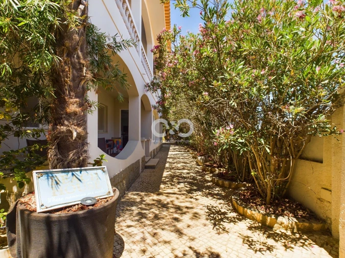 Moradia T5 para Venda em Lagos (São Sebastião e Santa Maria) Foto 5