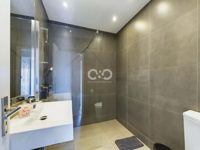 Moradia T5 para Venda em Lagos (São Sebastião e Santa Maria) Foto 26