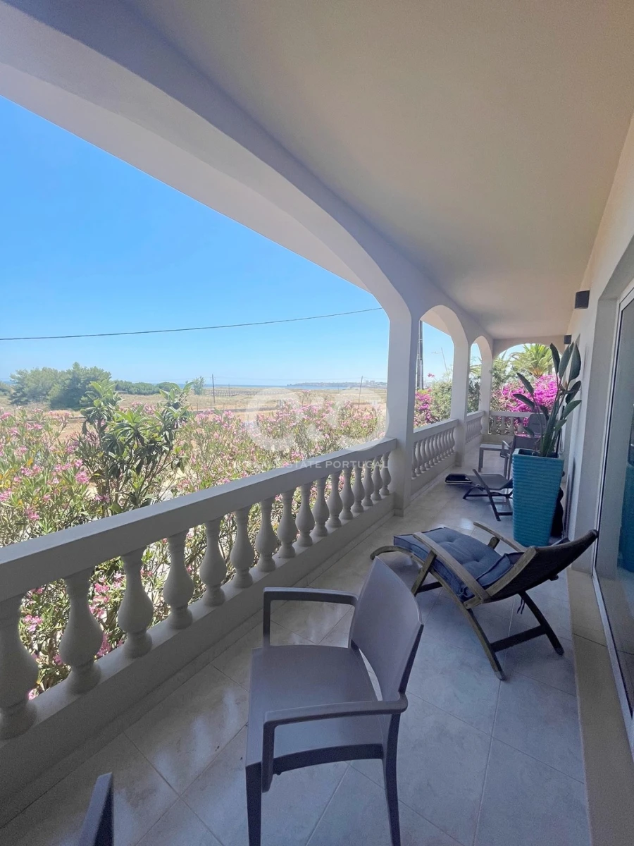 Moradia T5 para Venda em Lagos (São Sebastião e Santa Maria) Foto 40