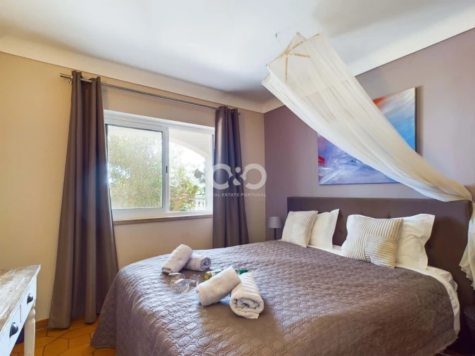 Moradia T5 para Venda em Lagos (São Sebastião e Santa Maria) Foto 14