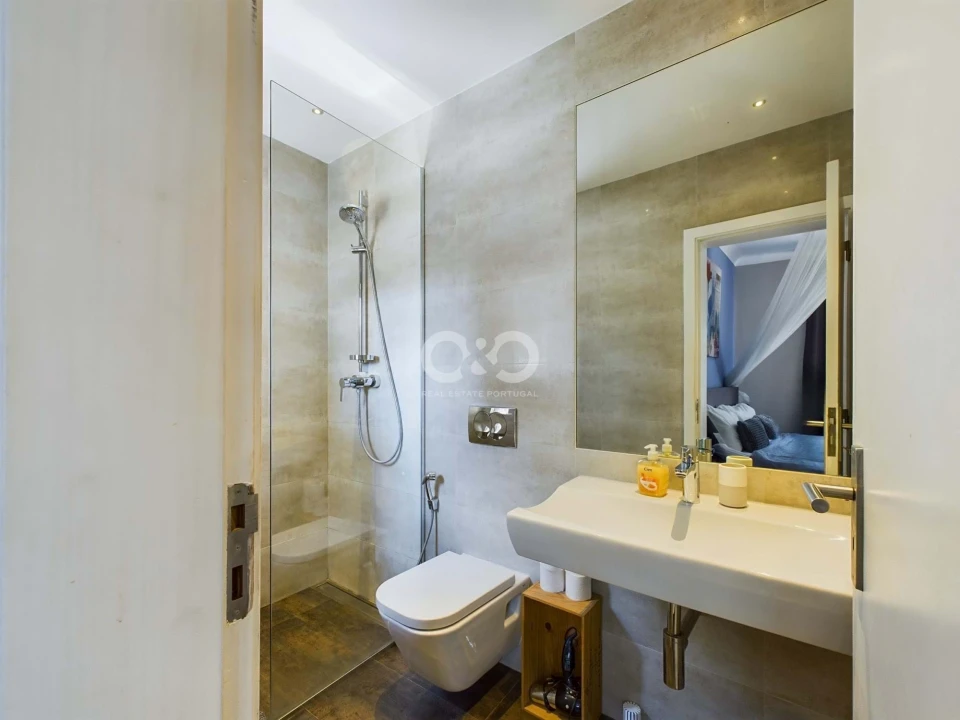 Moradia T5 para Venda em Lagos (São Sebastião e Santa Maria) Foto 23