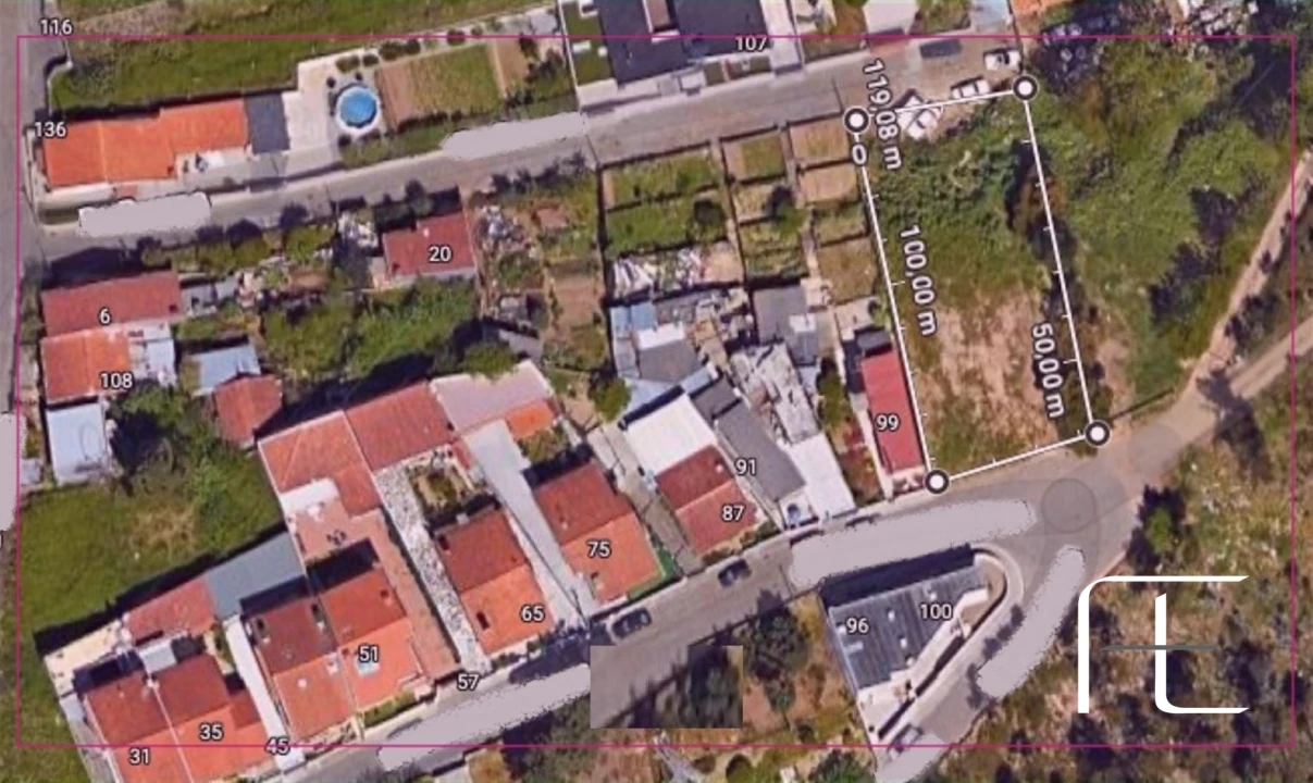 Terreno para Venda em Alfena Foto 1