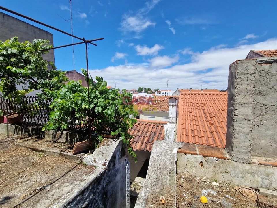 Moradia T2 para Venda em Torres Novas (Santa Maria, Salvador e Santiago) Foto 24