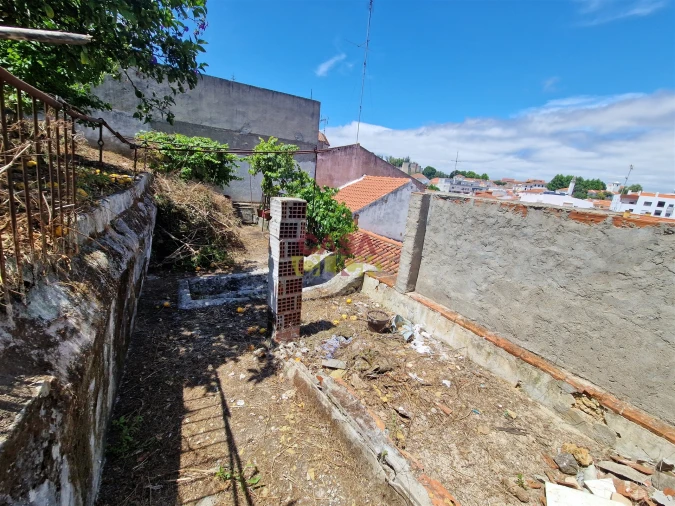 Moradia T2 para Venda em Torres Novas (Santa Maria, Salvador e Santiago) Foto 36