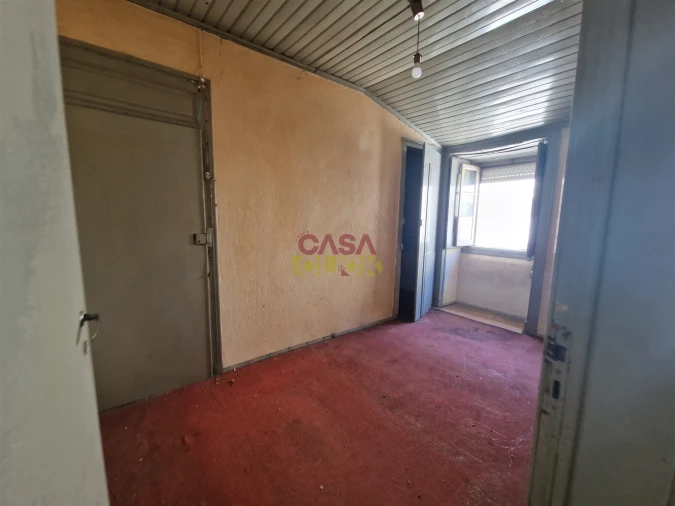 Moradia T2 para Venda em Torres Novas (Santa Maria, Salvador e Santiago) Foto 9