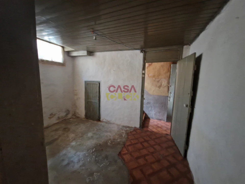 Moradia T2 para Venda em Torres Novas (Santa Maria, Salvador e Santiago) Foto 12