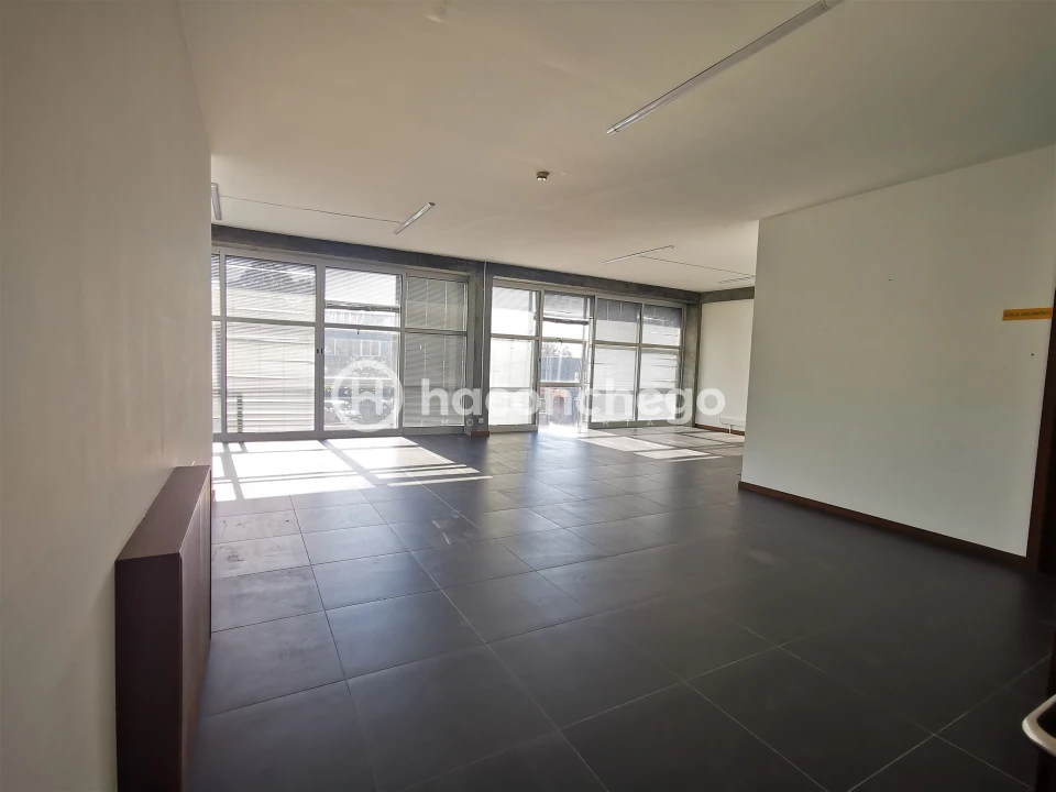 Armazém para Arrendamento em Manhente Foto 11