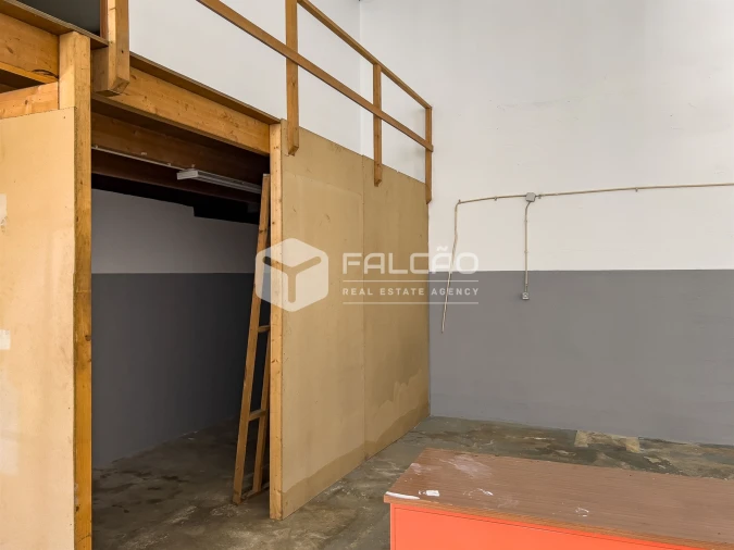 Armazém para Venda em Marvila, Ribeira Santarém, São Salvador, São Nicolau Foto 12