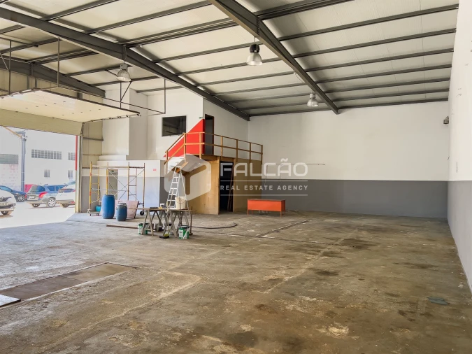 Armazém para Venda em Marvila, Ribeira Santarém, São Salvador, São Nicolau Foto 4