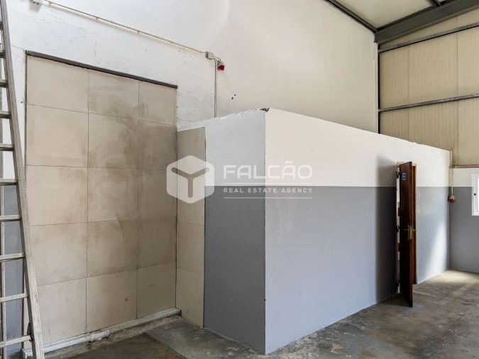 Armazém para Venda em Marvila, Ribeira Santarém, São Salvador, São Nicolau Foto 6