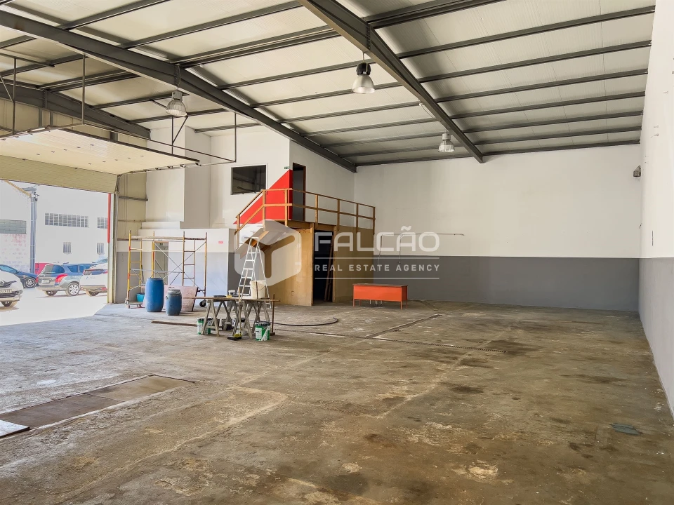 Armazém para Venda em Marvila, Ribeira Santarém, São Salvador, São Nicolau Foto 4