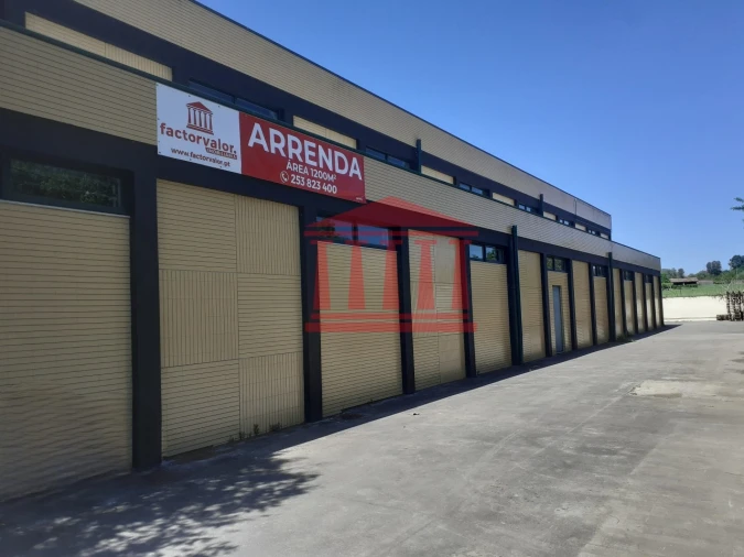 Loja para Arrendamento em Tamel (São Verissimo) Foto 3