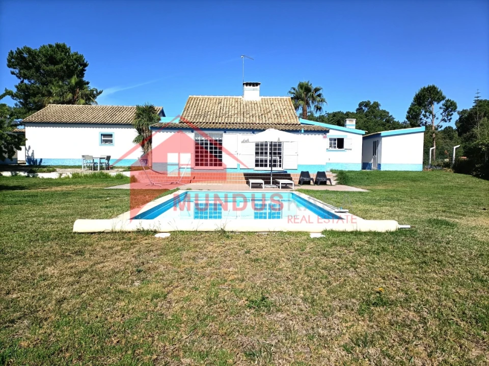 Quinta T4 para Venda em Azeitão (São Lourenço e São Simão) Foto 1