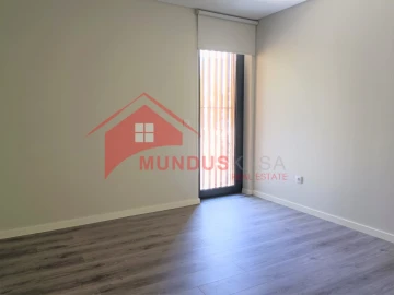Apartamento T2 para Venda em Sesimbra (Santiago)