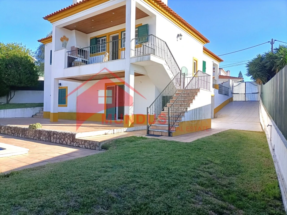 Moradia T4 para Venda em Sesimbra (Castelo) Foto 4