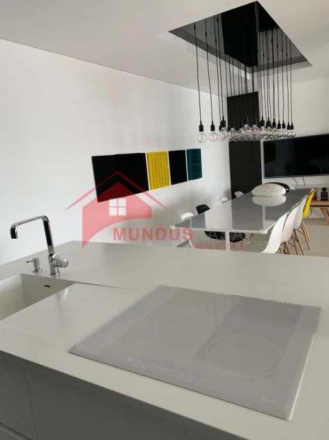 Apartamento T3 para Venda em Sesimbra (Santiago)