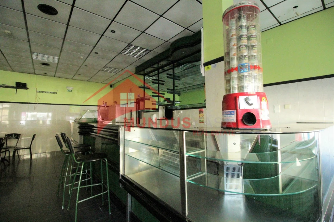 Negócio para Venda em Sesimbra (Castelo) Foto 1