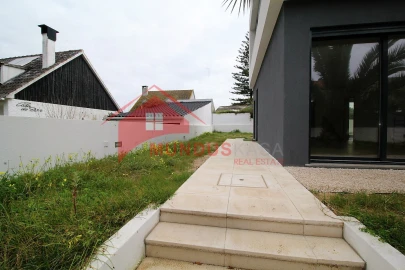 Moradia T2 para Venda em Sesimbra (Castelo)