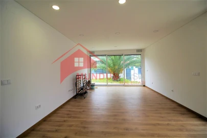 Moradia T2 para Venda em Sesimbra (Castelo)