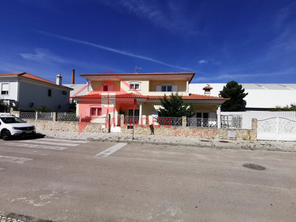 Moradia T5 para Venda em Azeitão (São Lourenço e São Simão) Foto 75