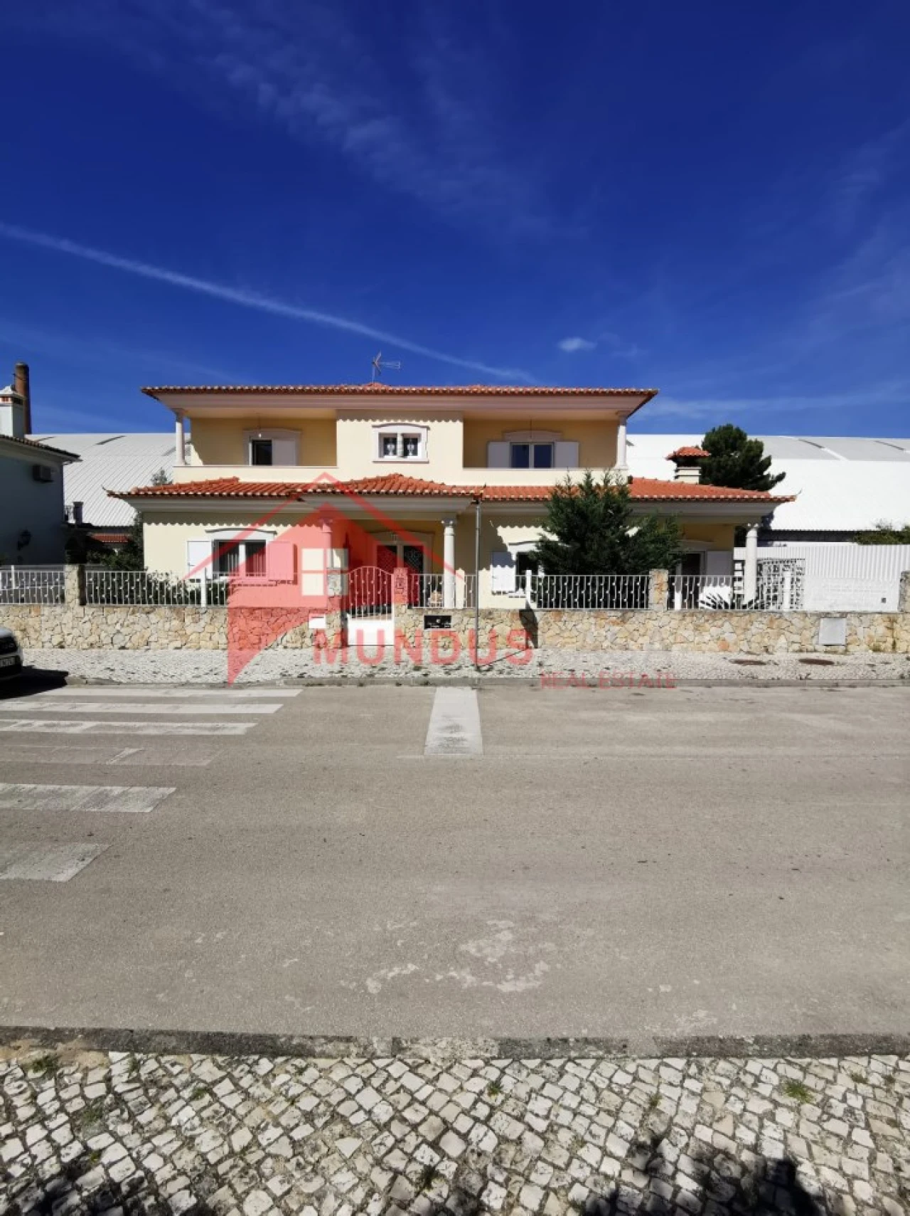 Moradia T5 para Venda em Azeitão (São Lourenço e São Simão) Foto 2