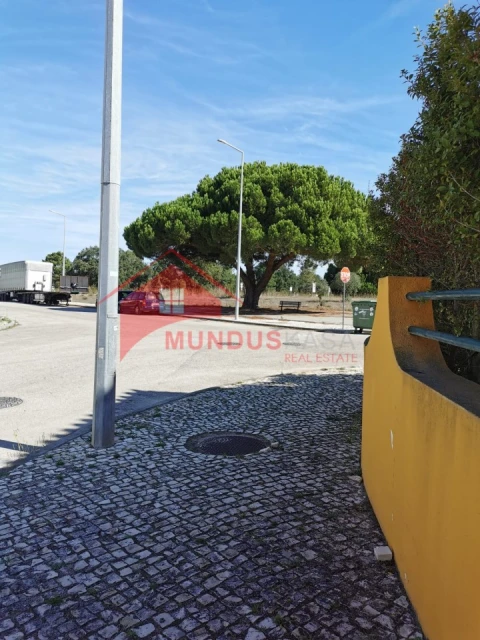 Moradia T5 para Venda em Azeitão (São Lourenço e São Simão)