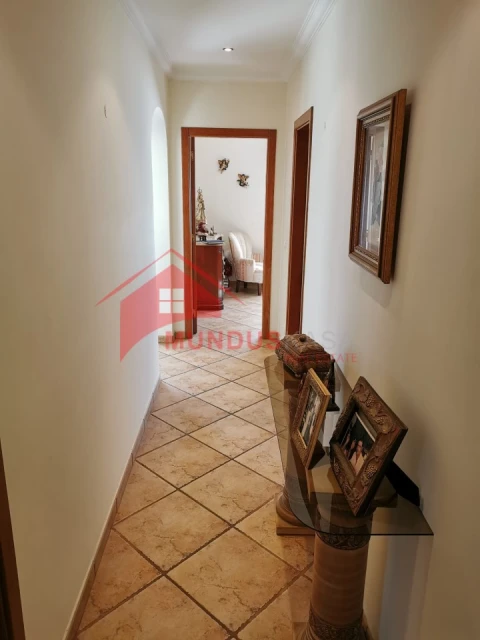 Moradia T5 para Venda em Azeitão (São Lourenço e São Simão)