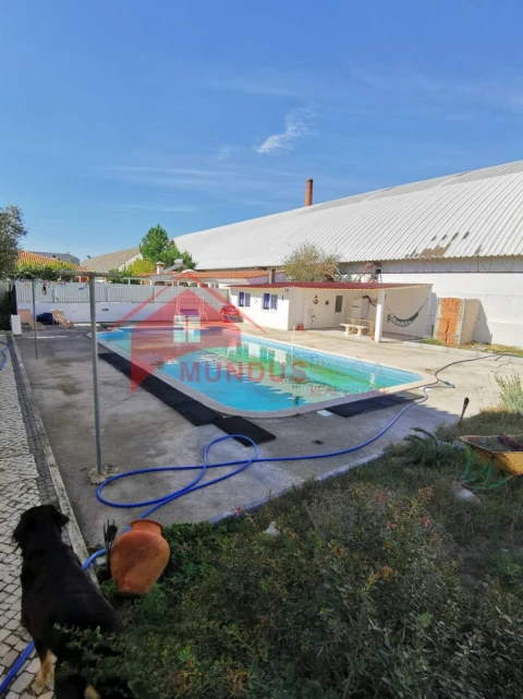 Moradia T5 para Venda em Azeitão (São Lourenço e São Simão)