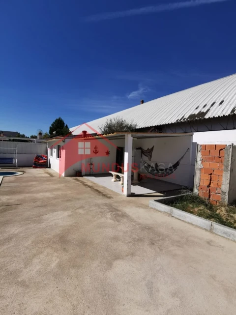 Moradia T5 para Venda em Azeitão (São Lourenço e São Simão)