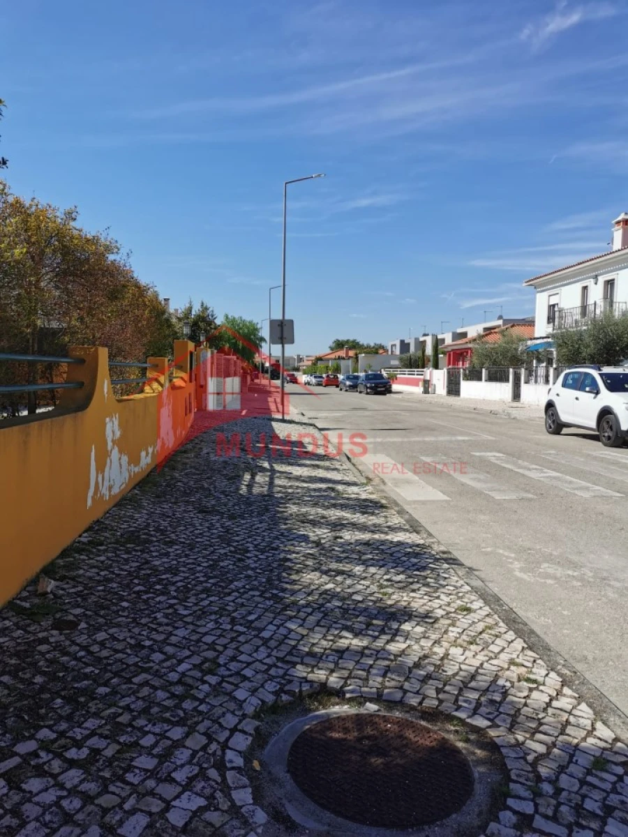 Moradia T5 para Venda em Azeitão (São Lourenço e São Simão) Foto 15