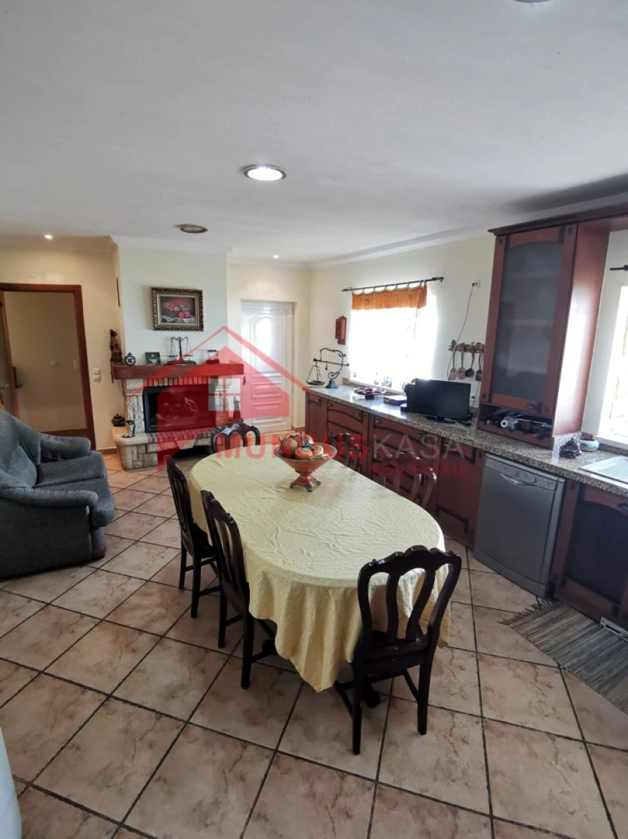 Moradia T5 para Venda em Azeitão (São Lourenço e São Simão) Foto 31