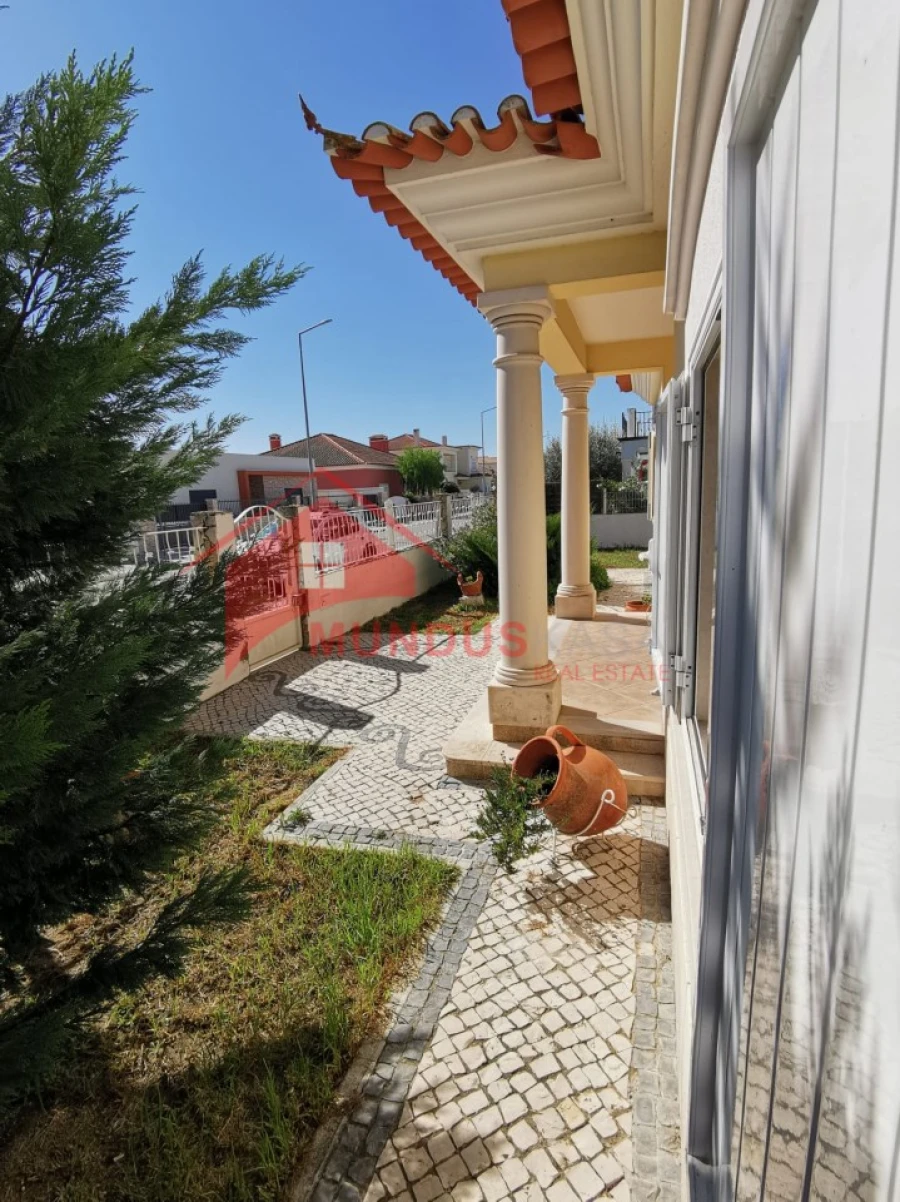 Moradia T5 para Venda em Azeitão (São Lourenço e São Simão) Foto 58