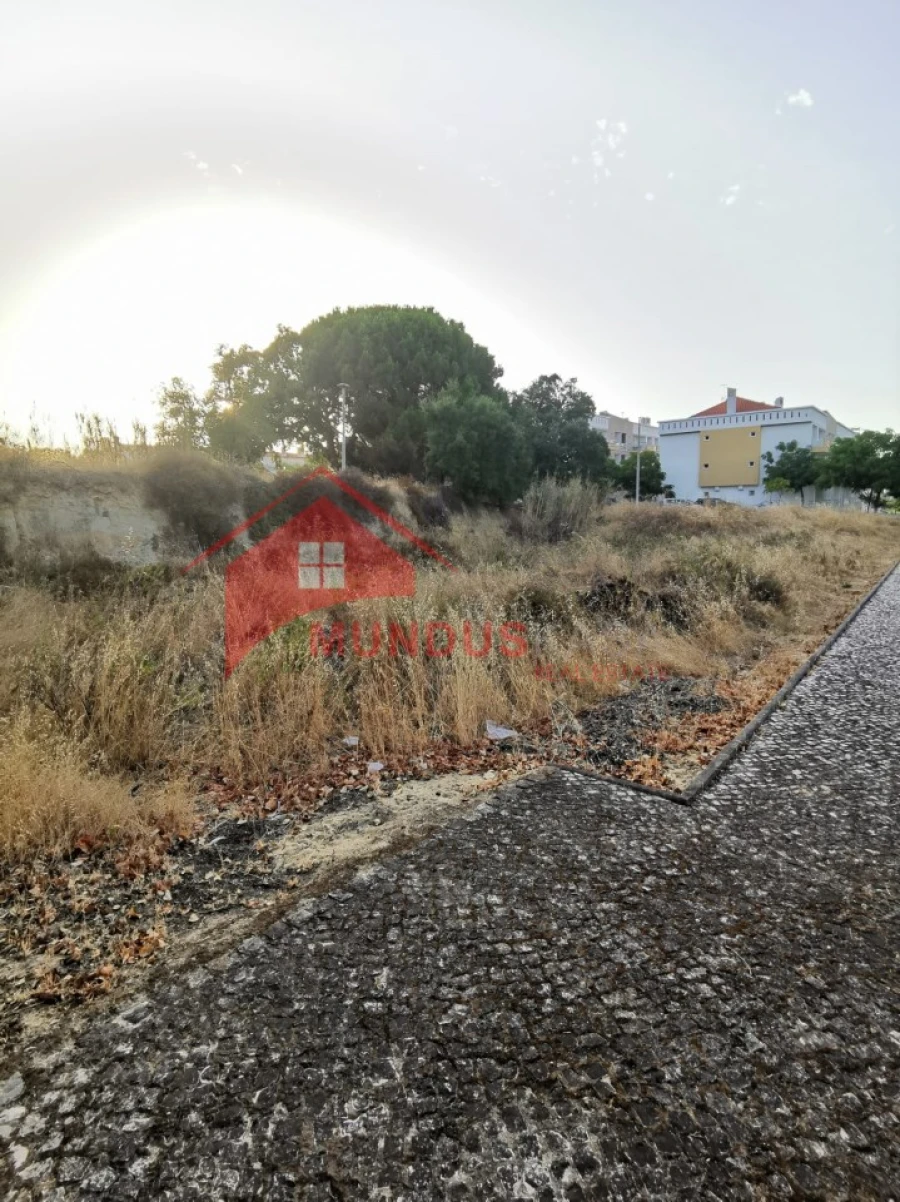 Terreno para Venda em Palhais e Coina Foto 3