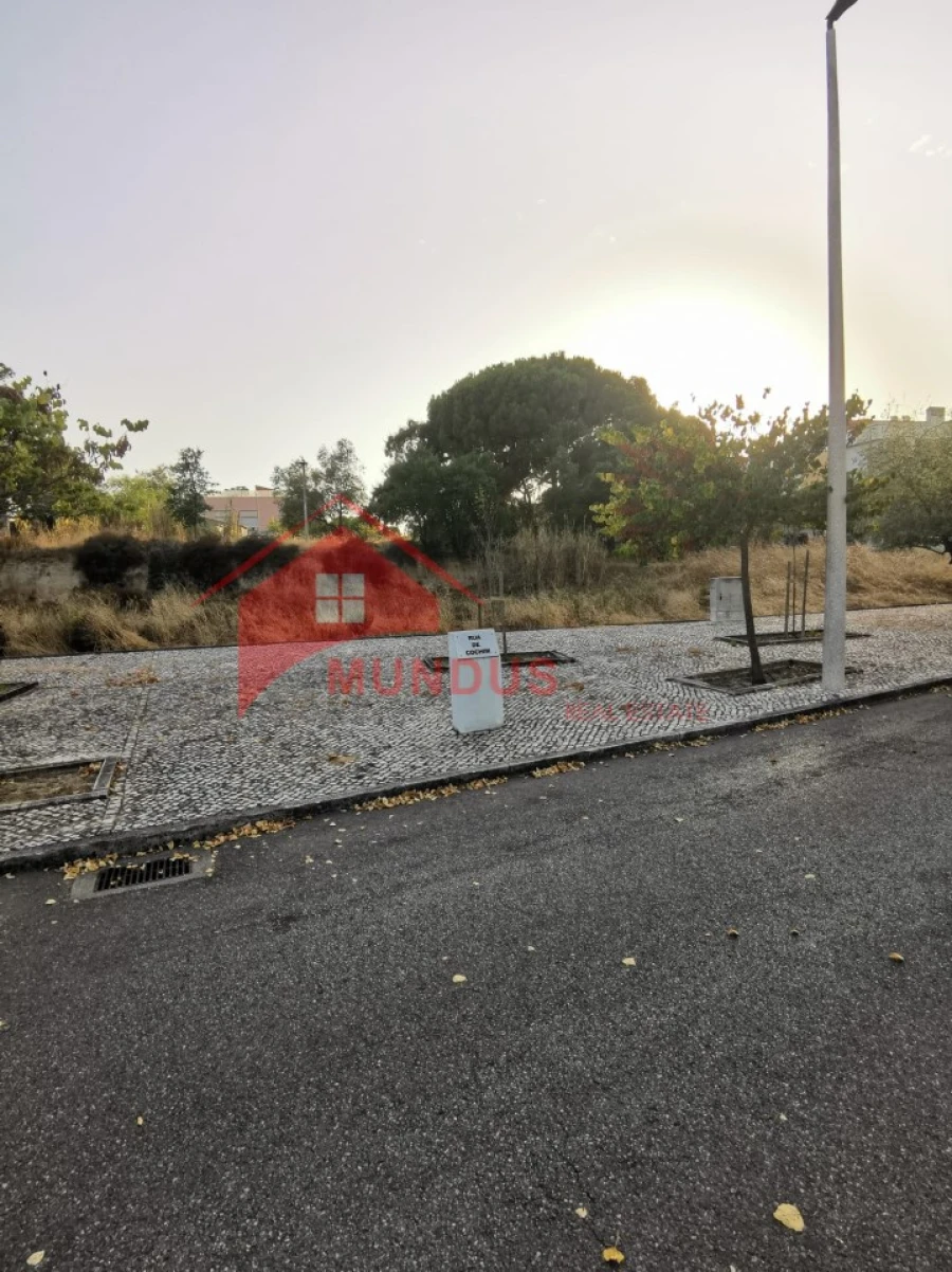 Terreno para Venda em Palhais e Coina Foto 9