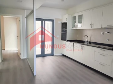 Apartamento T2 para Venda em Sesimbra (Santiago)