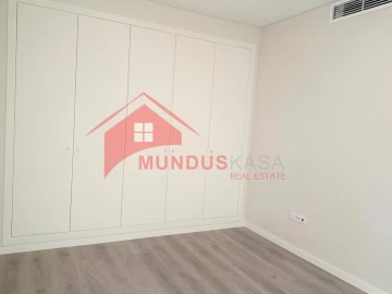 Apartamento T2 para Venda em Sesimbra (Santiago)