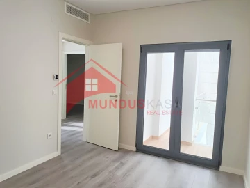 Apartamento T2 para Venda em Sesimbra (Santiago)