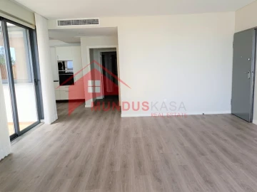 Apartamento T2 para Venda em Sesimbra (Santiago)