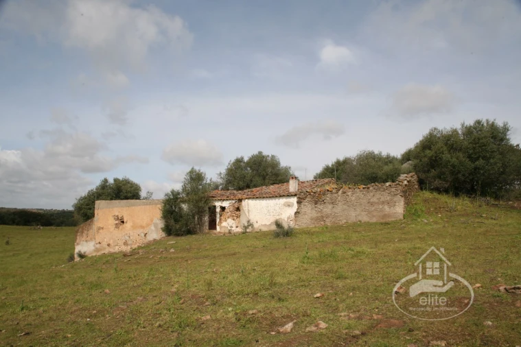 Quinta T4 para Venda em Reguengos de Monsaraz Foto 18