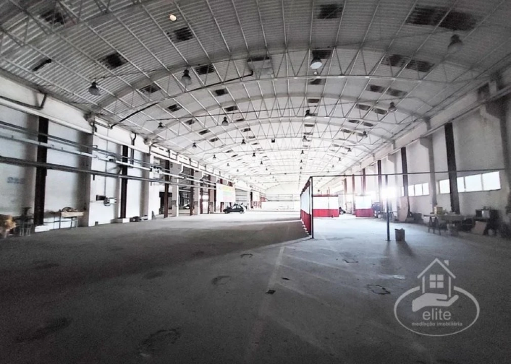 Armazém para Venda em Alto do Seixalinho, Santo André e Verderena Foto 8