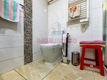 Moradia T6 para Venda em Marmeleiro