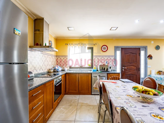 Moradia T6 para Venda em Marmeleiro Foto 7