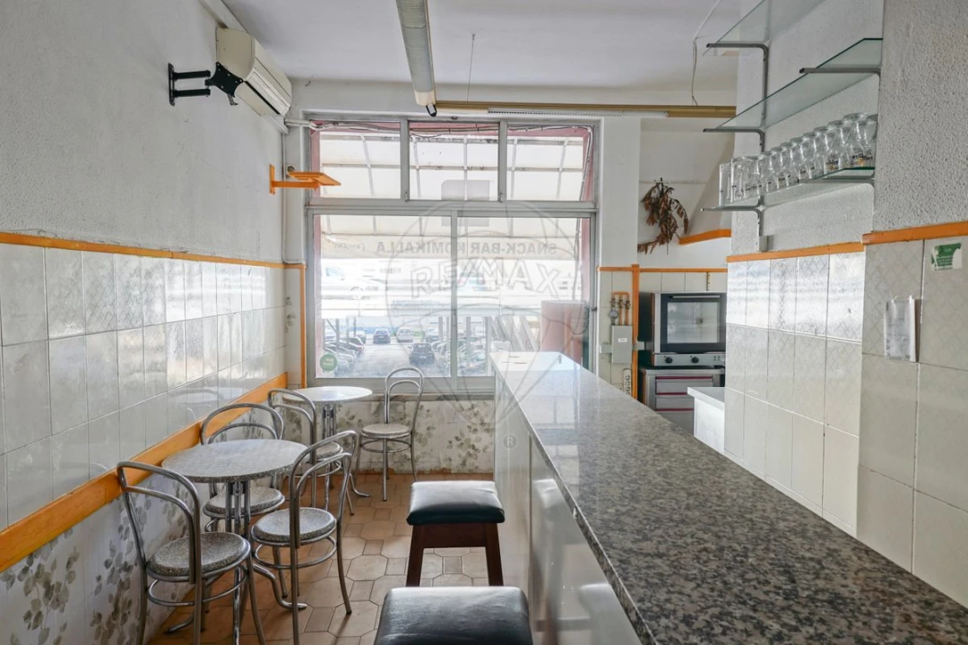 Loja para Venda em Vila Franca de Xira Foto 5